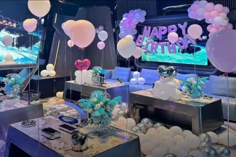 哈尔滨FT超级未来酒吧招聘,管住宿-精英汇聚一起开启财富篇章